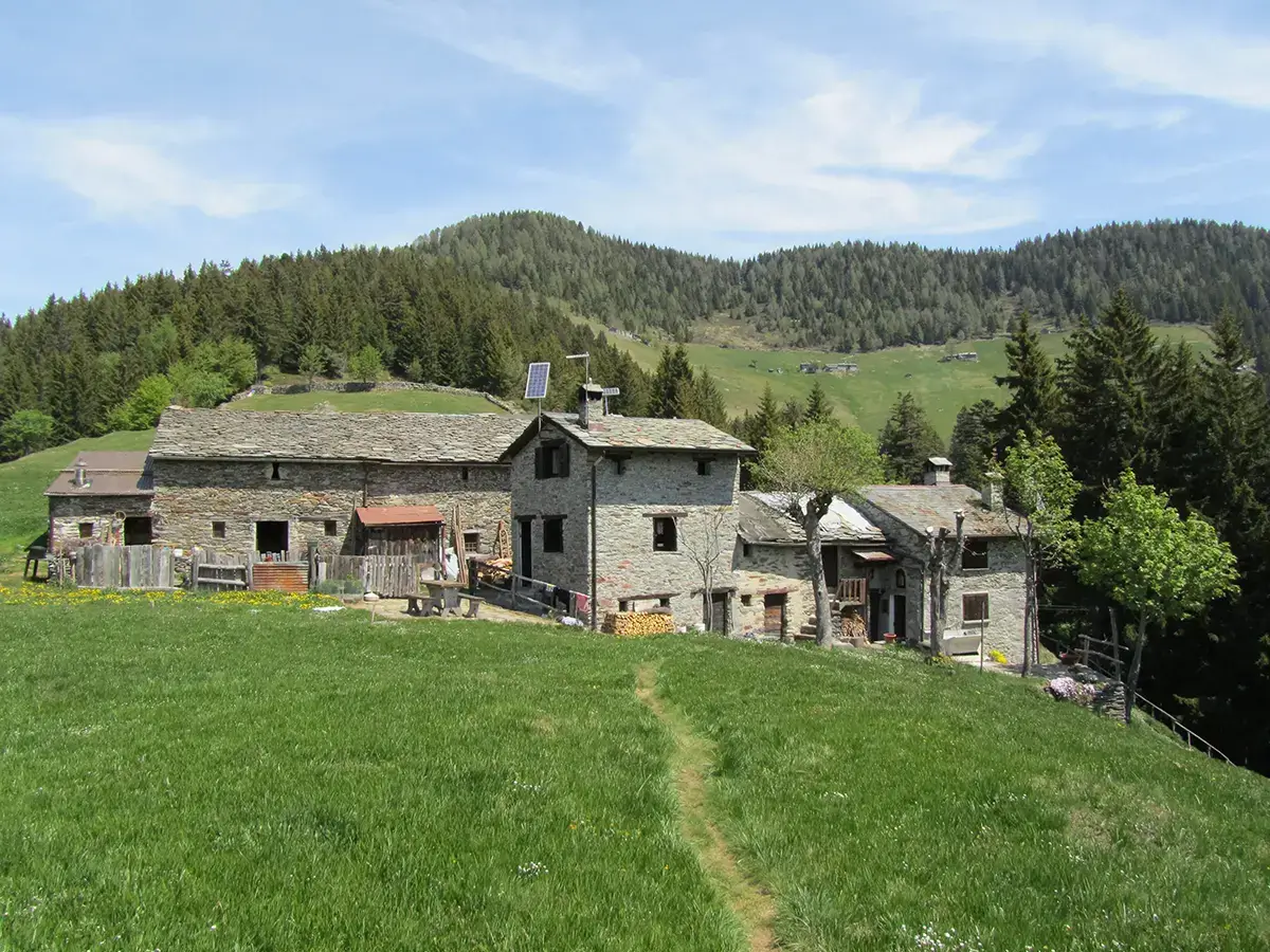 Veduta delle case rurali a Albaredo per San Marco